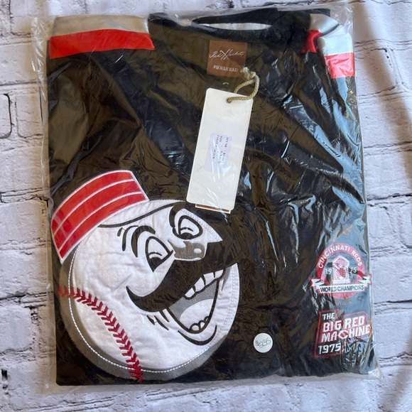 Cincinnati Reds Red Jacket Brand Sweatshirt New Embroidered Y2K VTG NWT Baseball - Picture 2 of 16